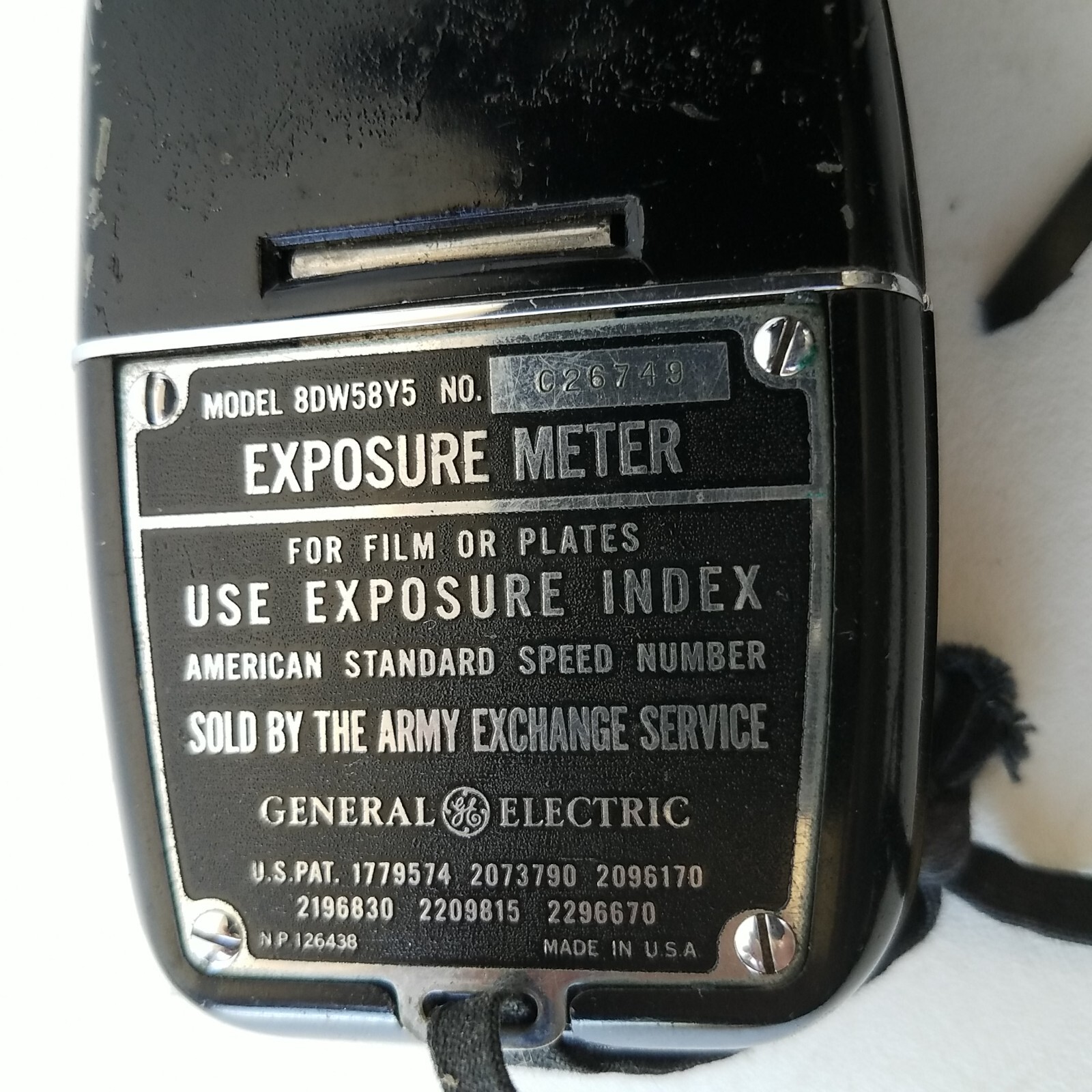 General Electric Exposure Meter Model 8DW58Y5 With Leather Case