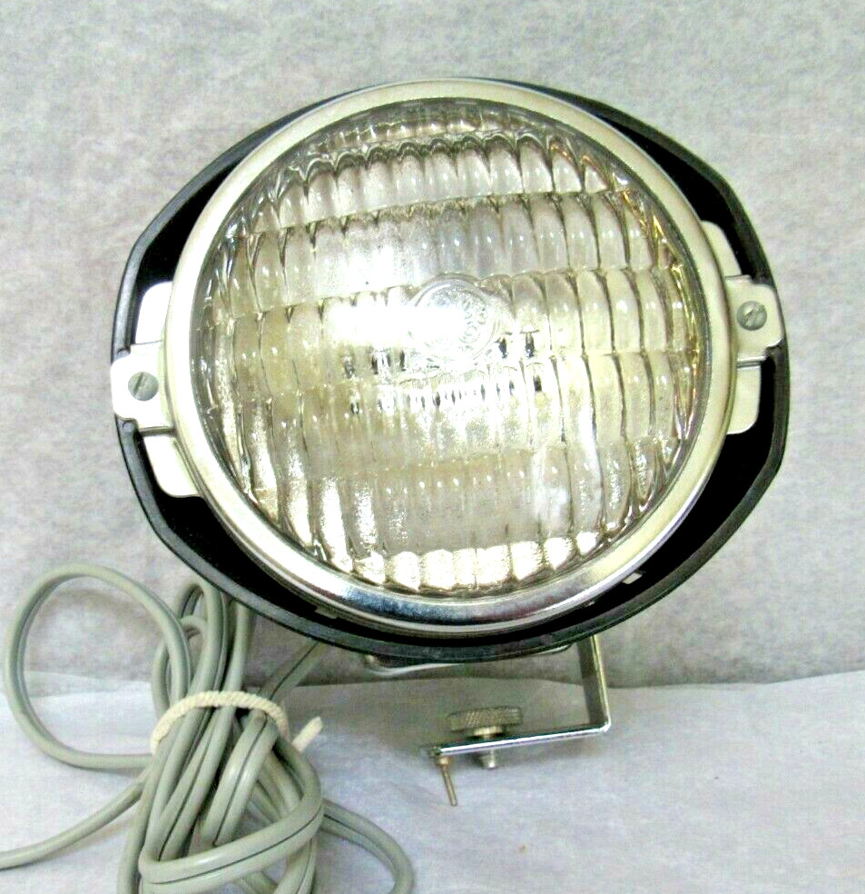 Bell and Howell Movie Light 39891 Tested and Works