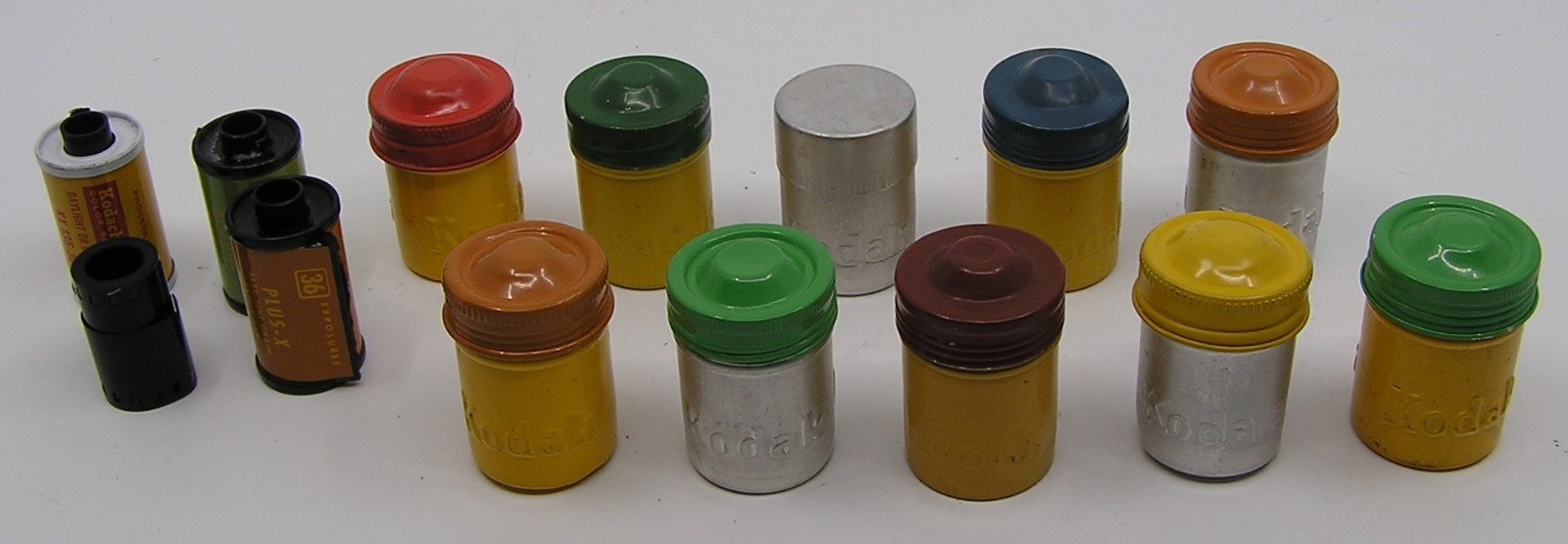 10 Vintage Kodak Embossed 35 MM Metal Tin Film Empty Canisters & 4 Films