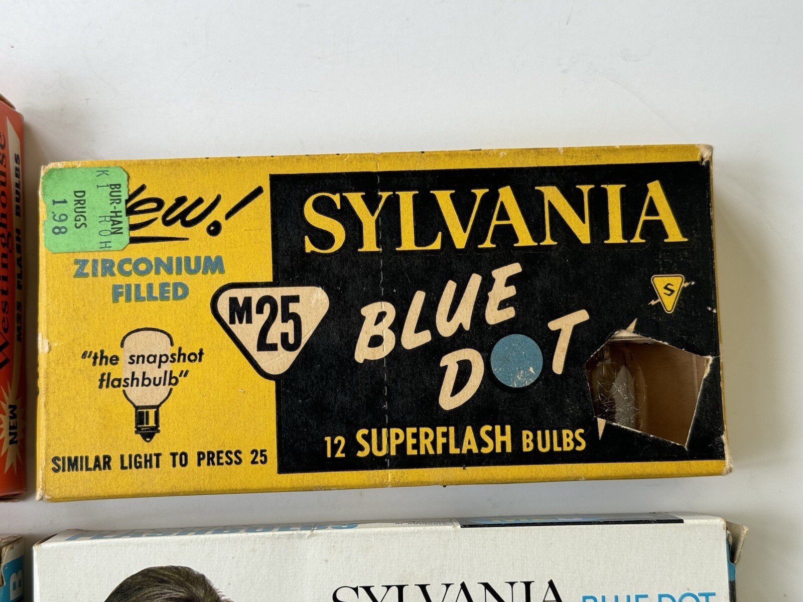 VINTAGE NOS 47 SYLVANIA M28 BLUE DOT FLASHBULBS 23 WESTINGHOUSE M25 BULBS