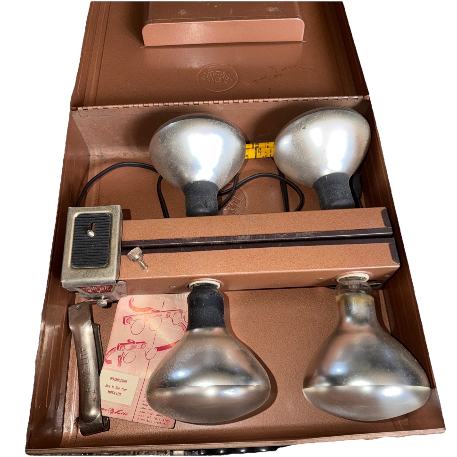 Vtg Acme Lite Mov-E-Lite Model R4 Movie Light 4 Bulb Lighting Bar w/ Case+book
