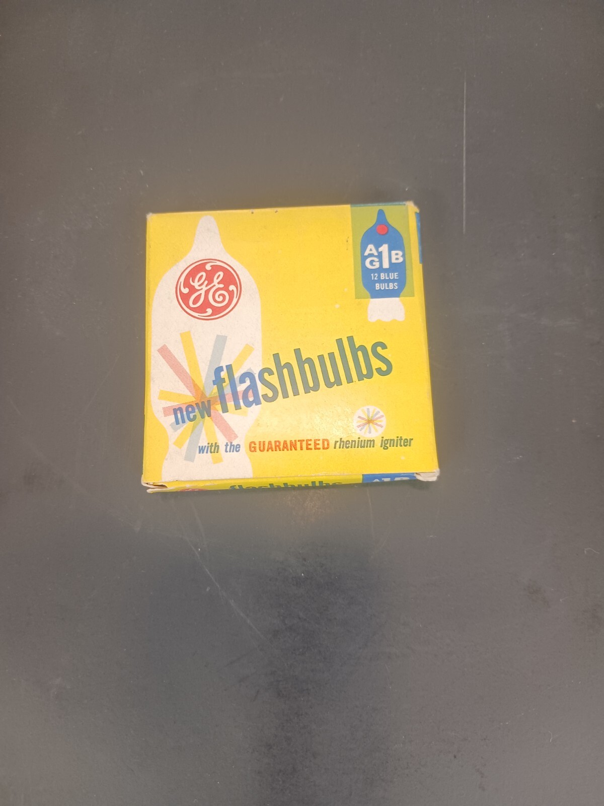 Vintage GE Flashbulbs Untested AG1 Photo Lamp Dept Original Box See Pics