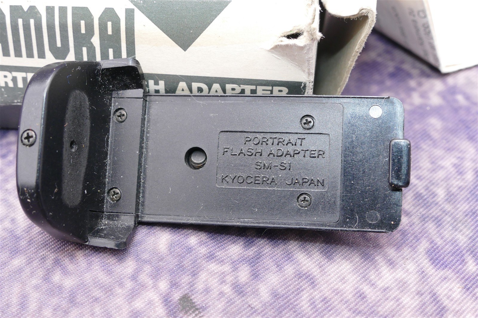 Kyocera Yashica Samurai Portrait Flash Adapter SM-S1 in the box With Case