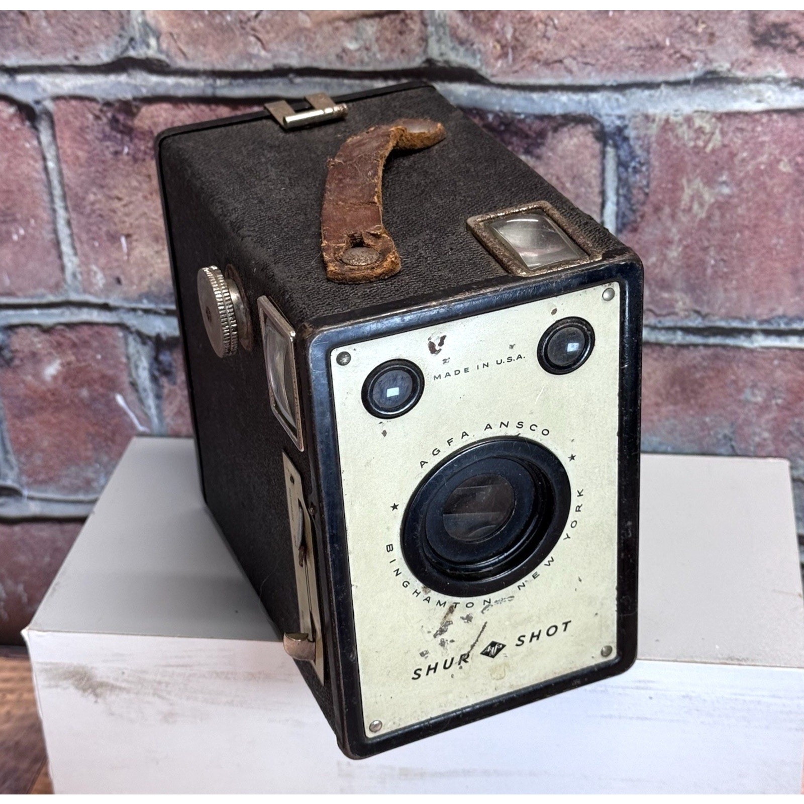 Vintage Agfa Ansco Shur-Shot D6 Box Camera (Untested, Parts or shelf decor only)