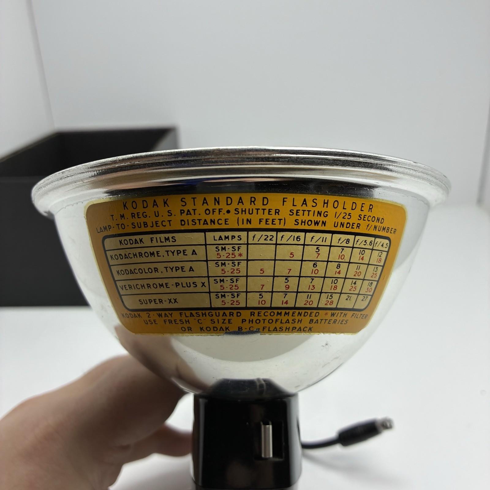 Vintage Kodak Standard Flasholder Lumaclad Reflector Box Camera Flash Kit