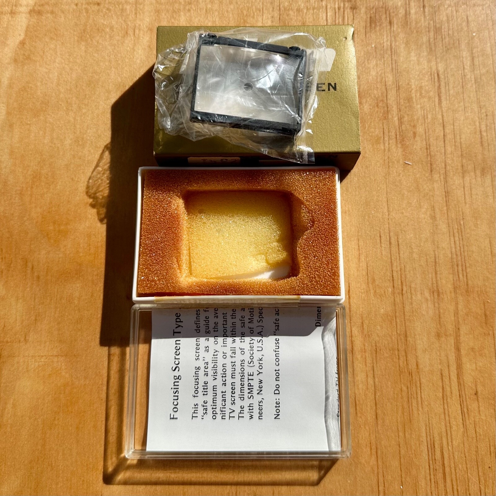 MINT New Old Stock Nikon Focusing Screen Nikon Type TV with Case, Insert & Box