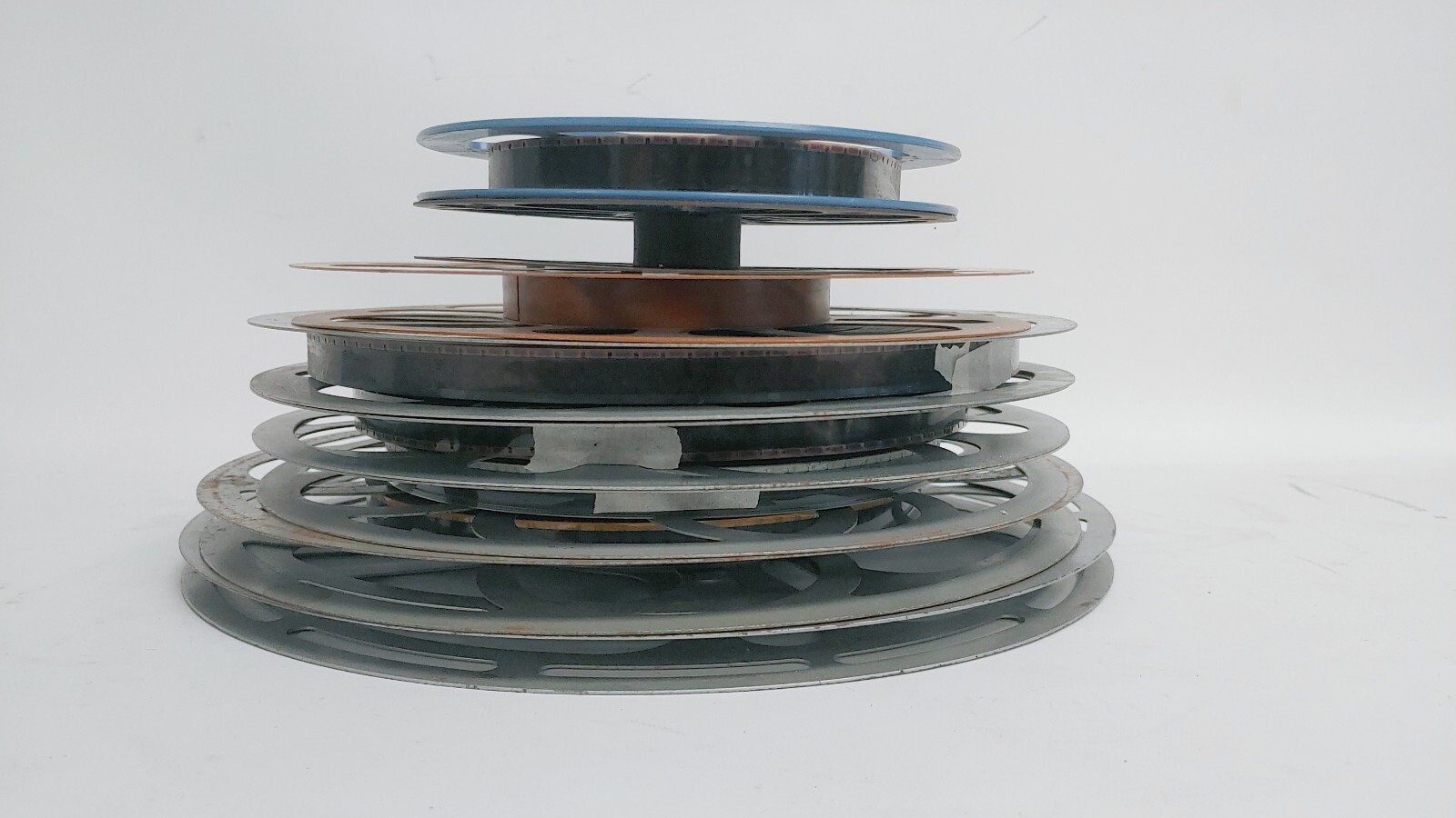Lot of 8 Vintage Movie Projector 16mm Reels / Take Up Reels Various Sizes