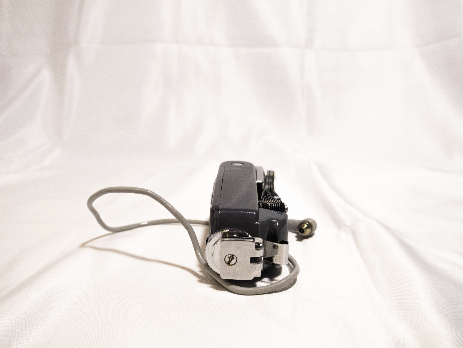 Vintage Honeywell Tilt-A-Mite Fan Style Flash Made in Japan (Untested)