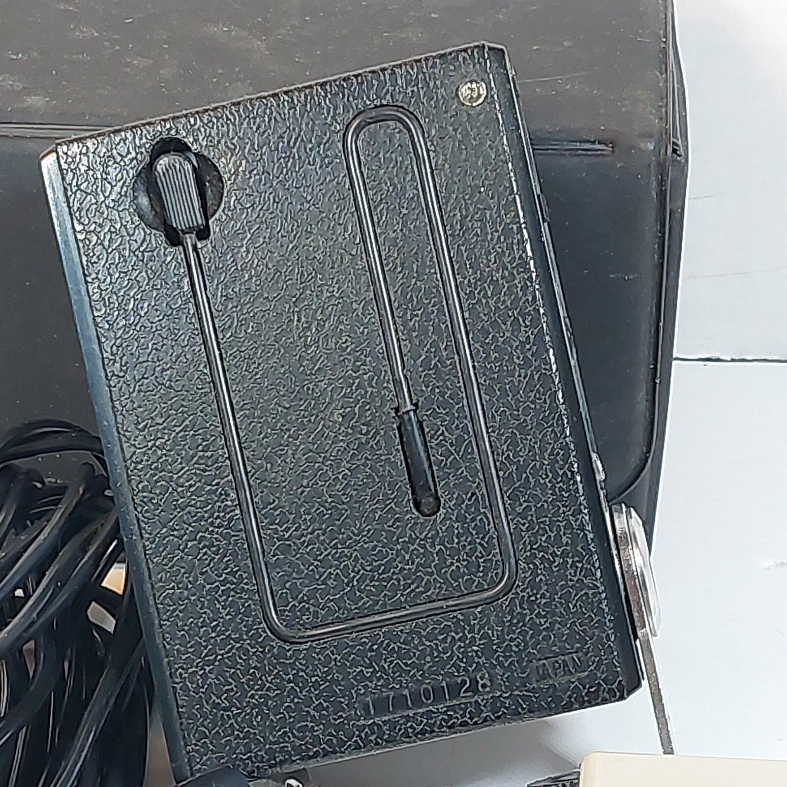 Vintage Kako Hi-Beam 2400 Camera Flash With Case AC Adapter-Power Cord Untested