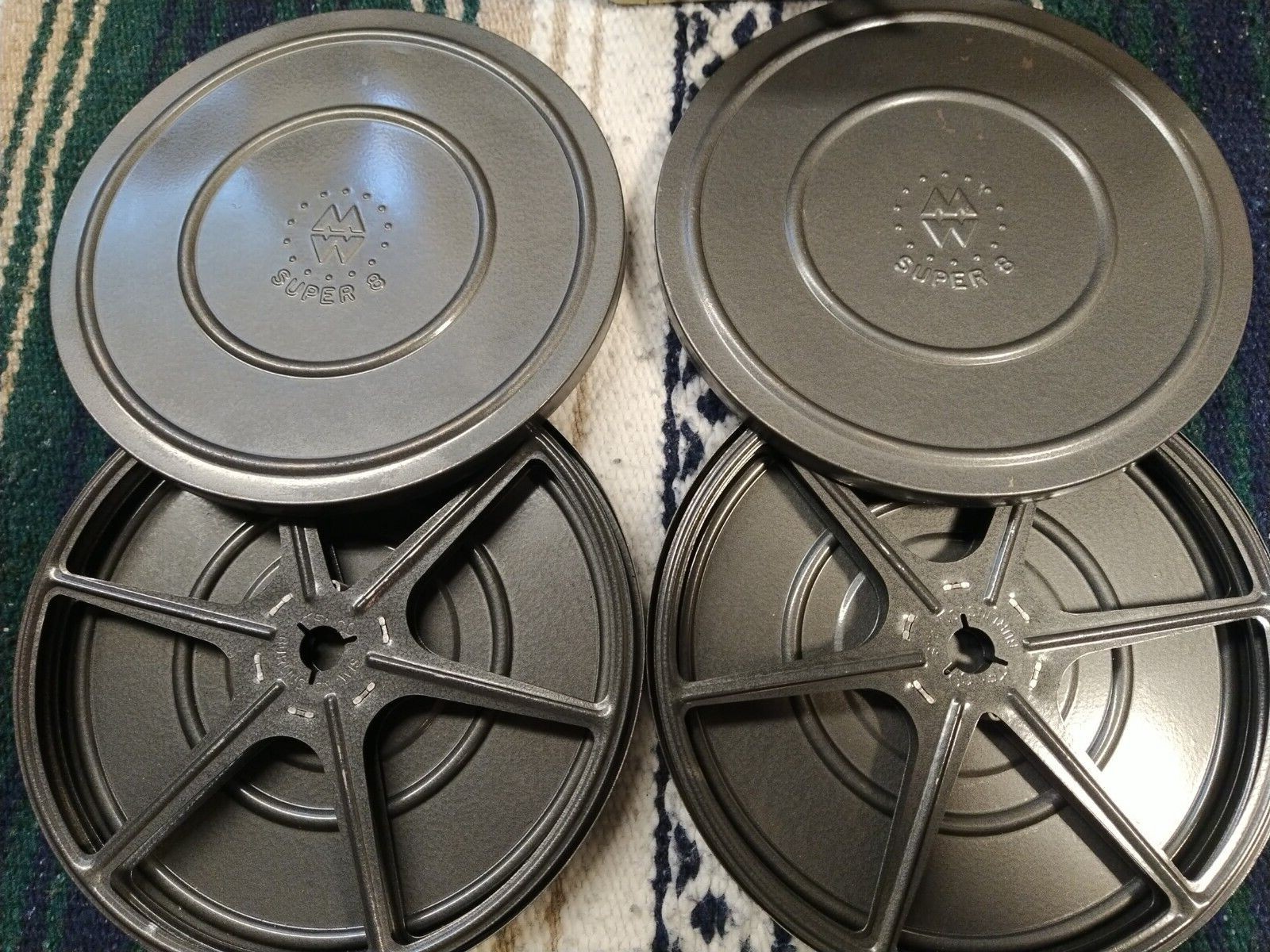 10 – 7″ wide Various Super 8 Metal Movie Reels and Cans w/ Case – Vintage!