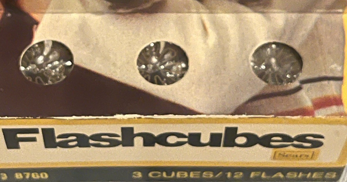 Vintage Sealed Sears Camera Flash Cubes 3 Cubes / 12 Flashes In Original Box