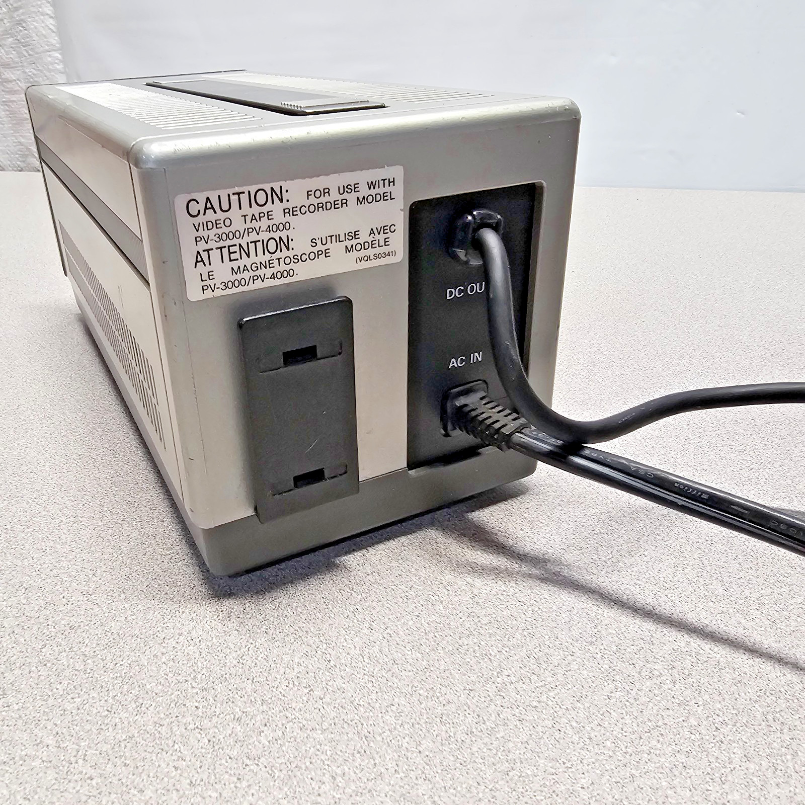 Panasonic PV-A40 Multi-Voltage AC Adaptor 12V 1.6A Power Supply Made in Japan