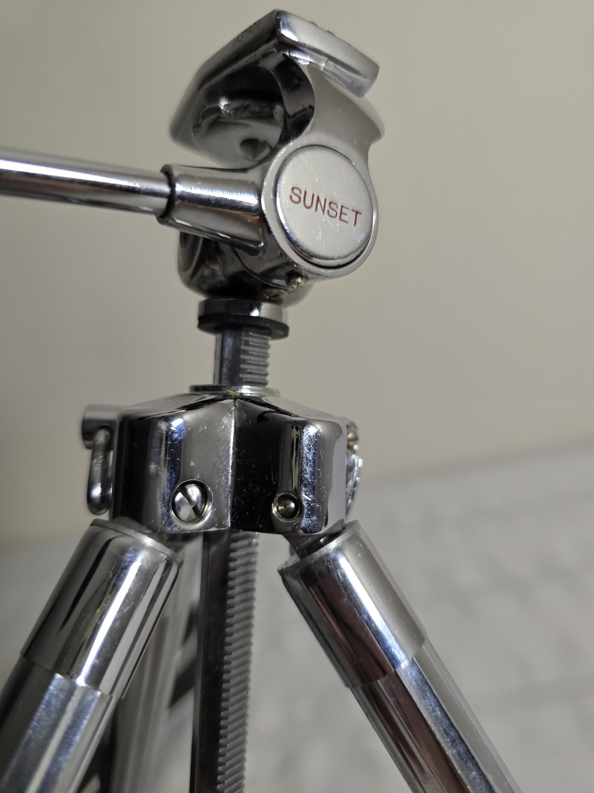 Vintage Sunset Chrome Camera Tripod With Telescoping Legs Original Case