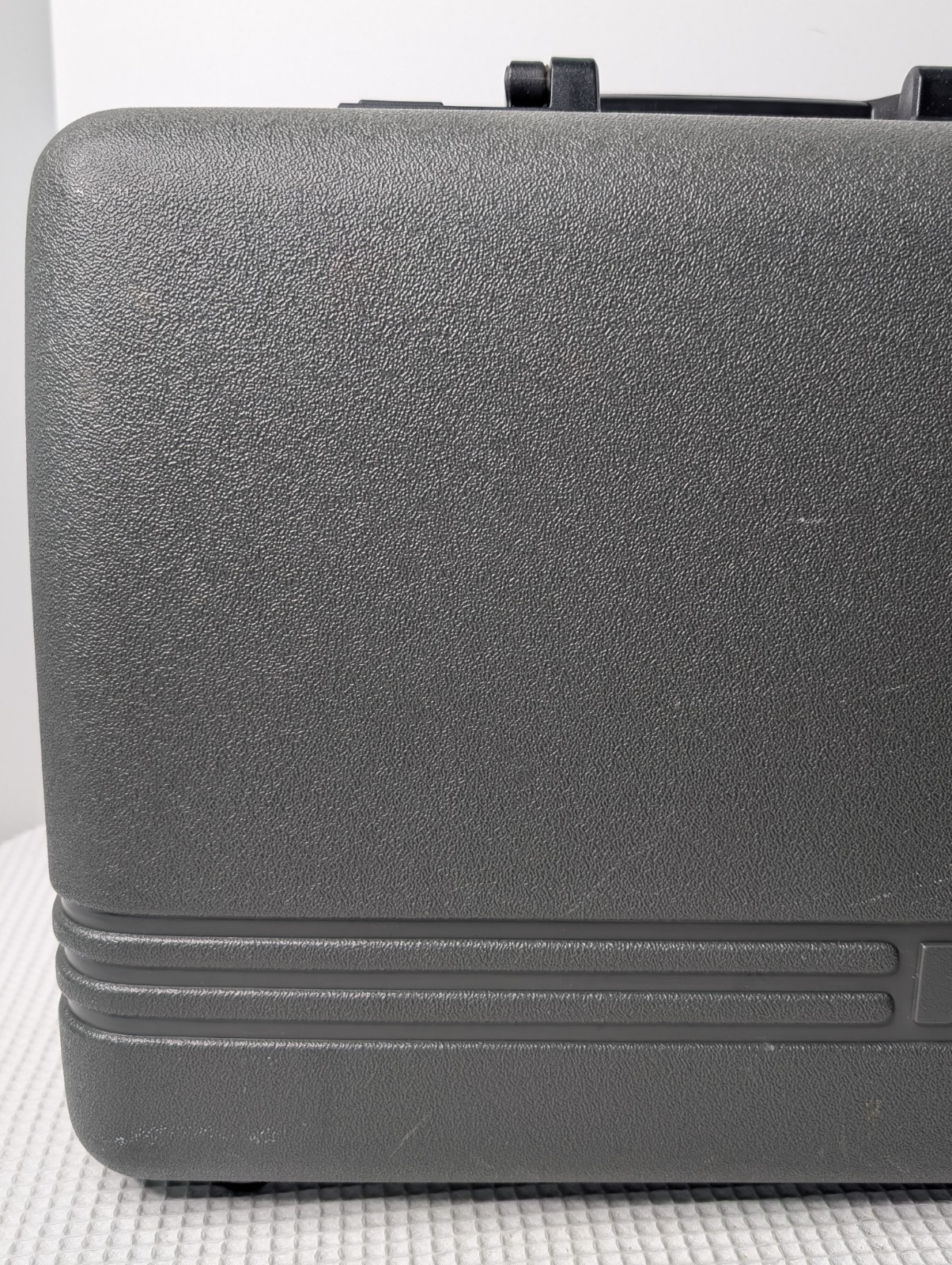 Vintage RCA Video Camcorder Carrying Case Hard Sided Handle Gray Black No Key