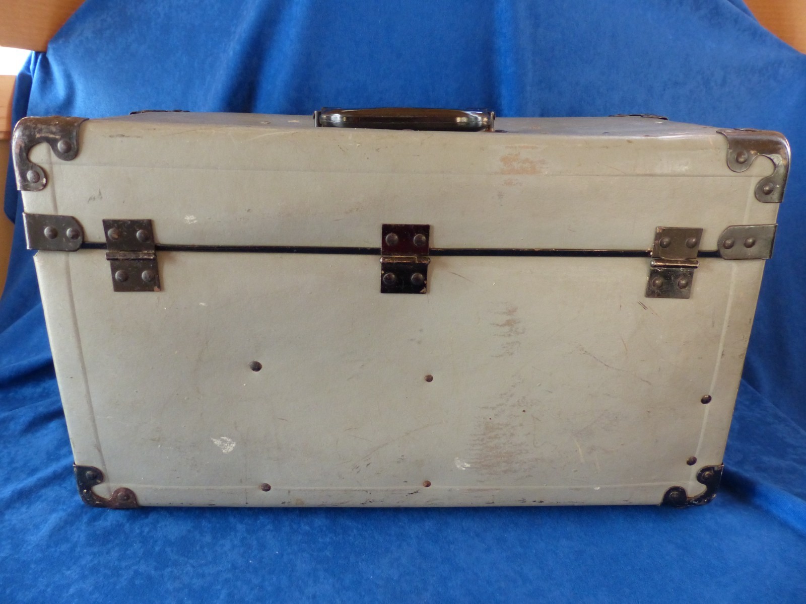 Vintage Graflex 3×4, up to 4×5 camera case, 20 x 12 x 10 inches, good condition