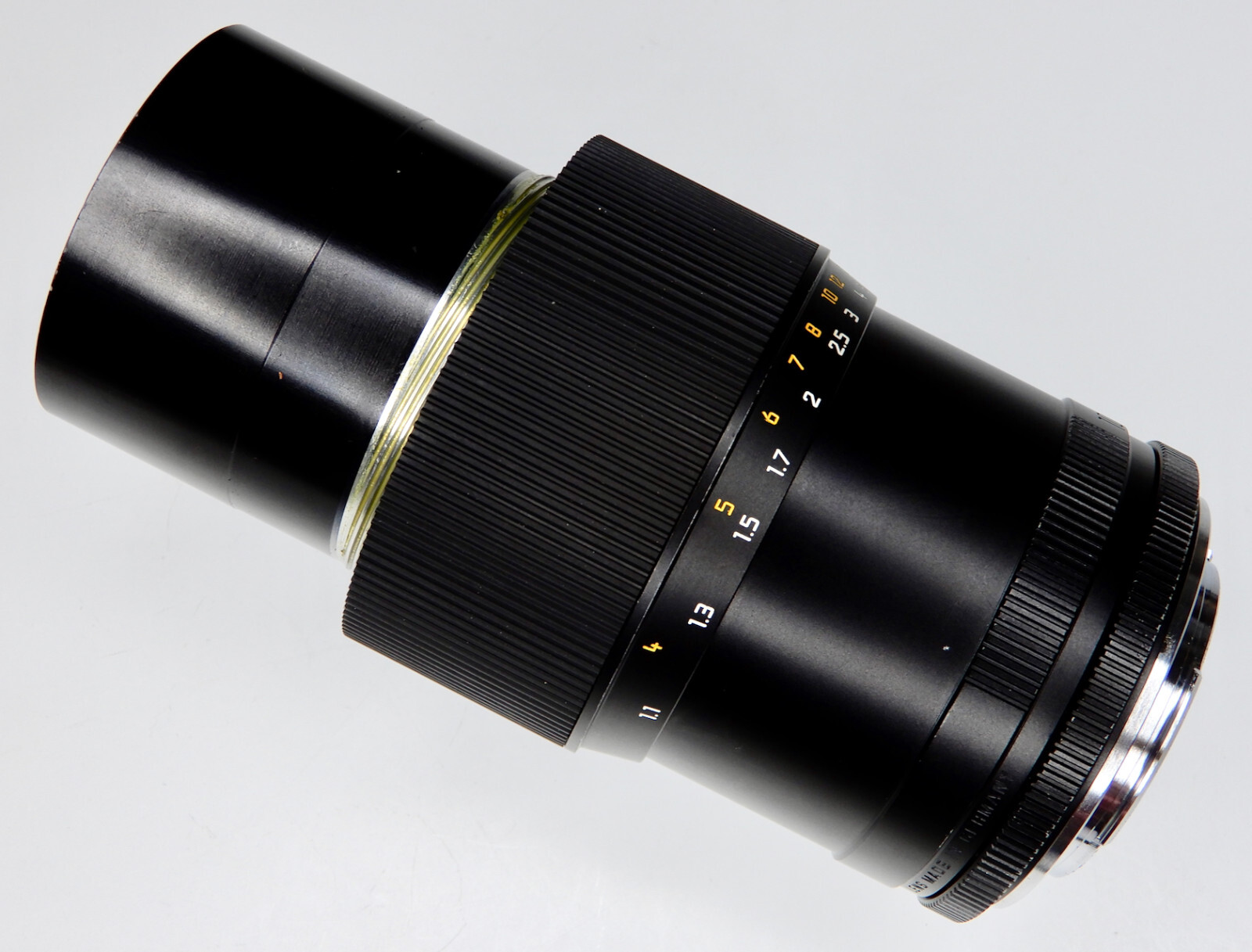 Leica Focusing Helicoid for 100mm f2.8 APO-Macro-Elmarit-R ………… Minty
