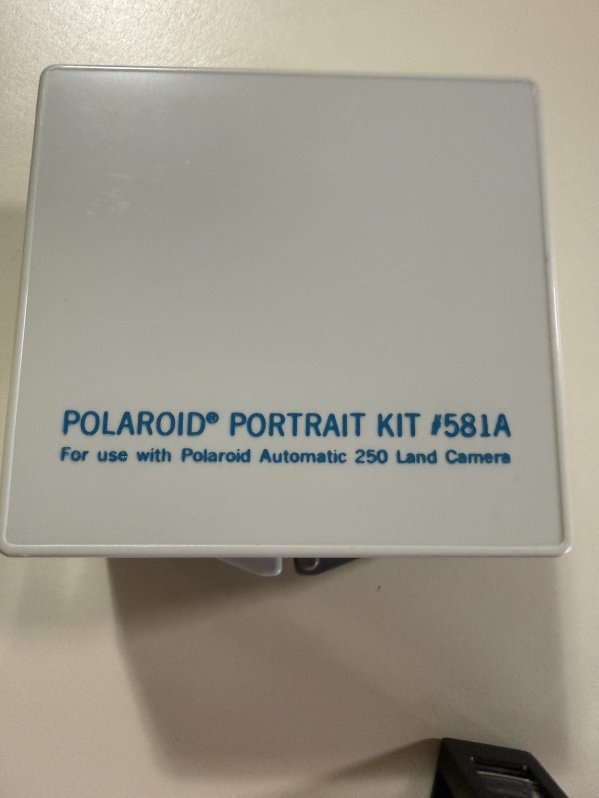 Polaroid Portrait Kit 581A for Polaroid Auto 250 Land Camera Complete Original