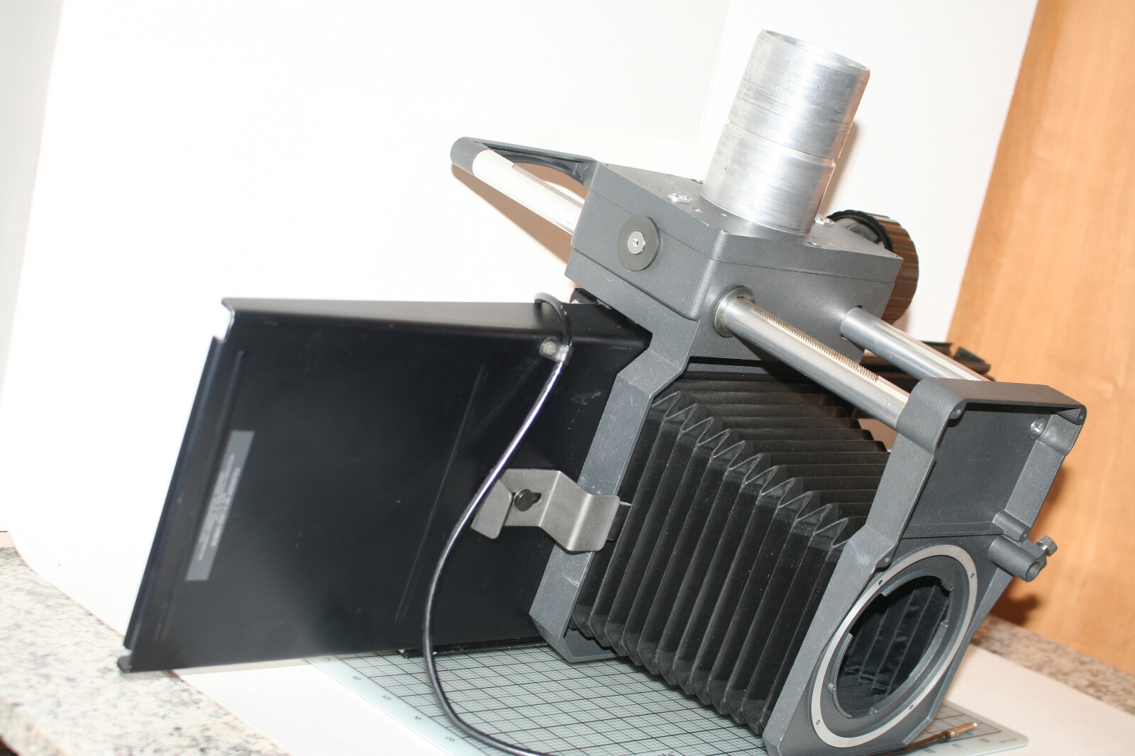 POLAROID MP-4 FOCUSING BELLOW HEAD W/ 4×5 SLIDING CAMERA HEAD *