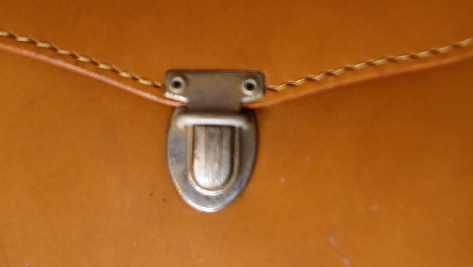 Vintage leather case w/ carry strap For 8 Mm Movie Camera Camel cowhide USA