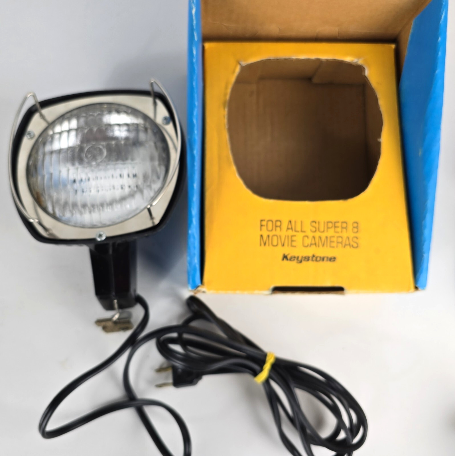 Vintage Keystone Cool Brite Movie Light Movie Camera Accessory (2B)