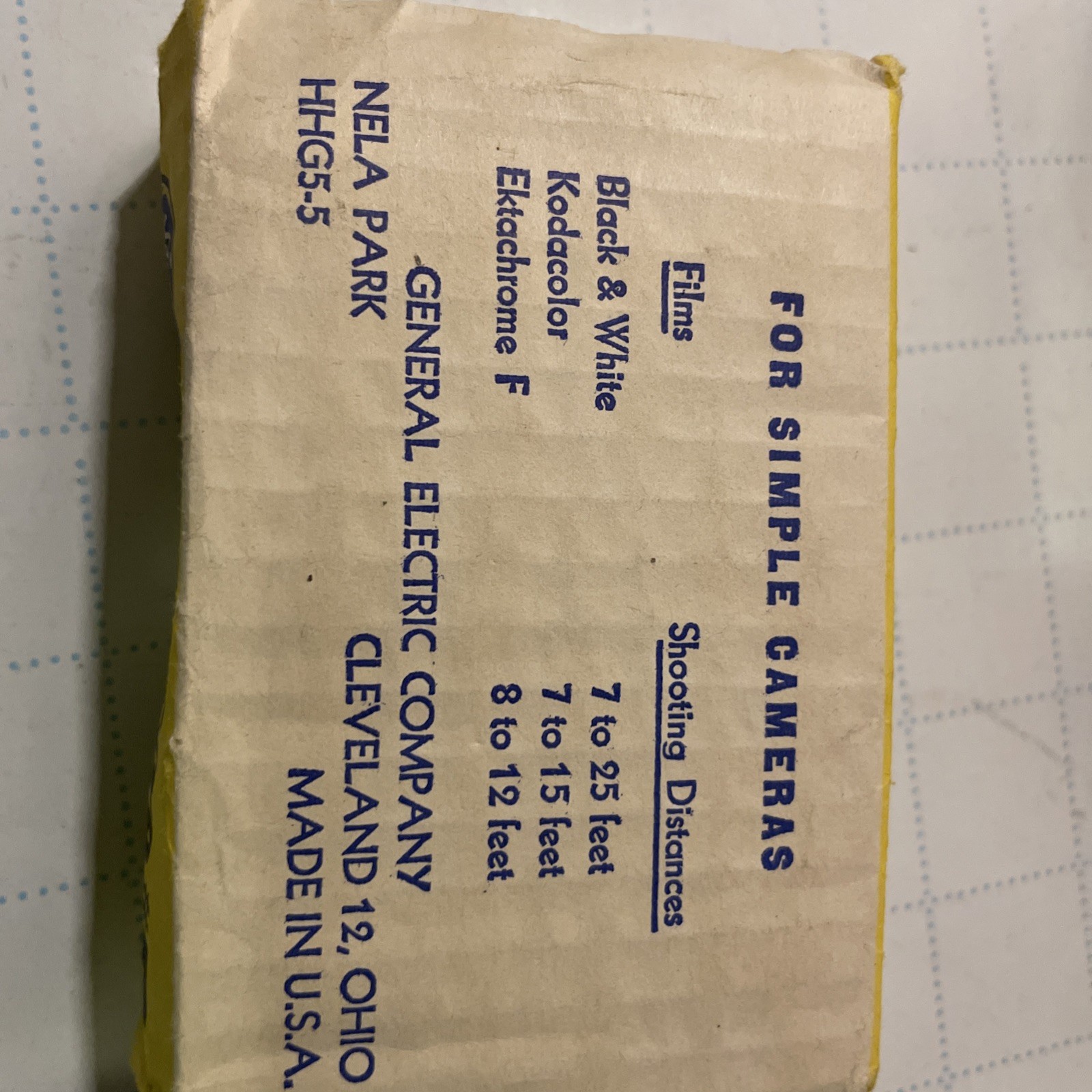 Flashbulbs Type SM Speed Midget, vintage film camera, General Electric 7 bulbs