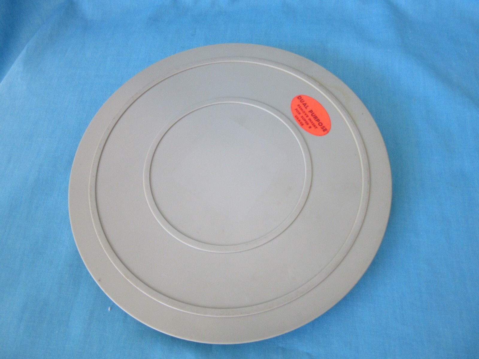 Super 8mm 400ft (7in) Movie Film Reel and Can with Amateur Movies