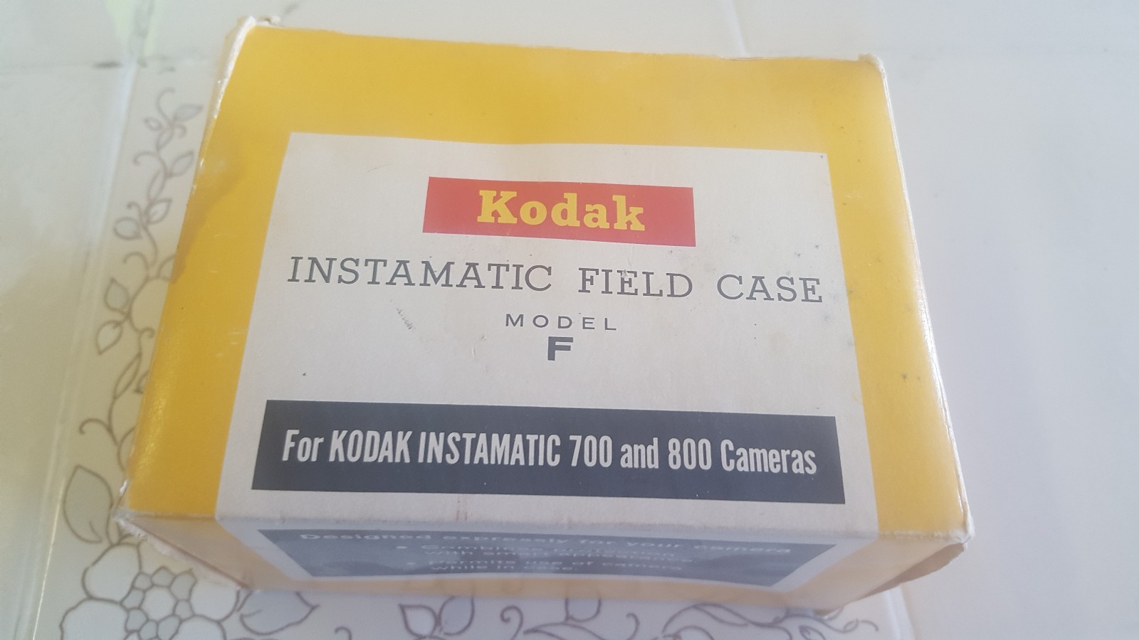 Kodak Instamatic camera Field Case Model F in original box looks unused Vintage