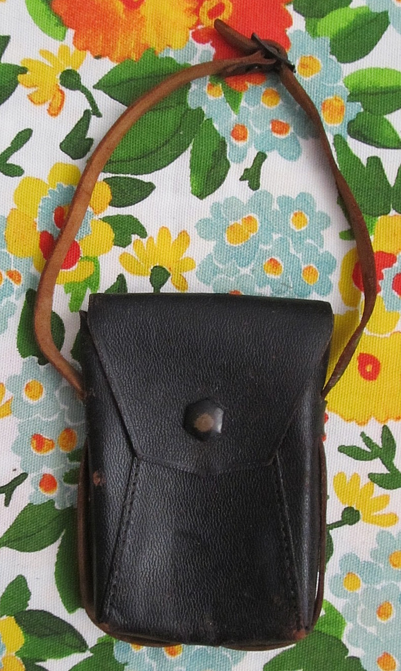 Vintage 1935 Kodak Bantam black leather camera bag