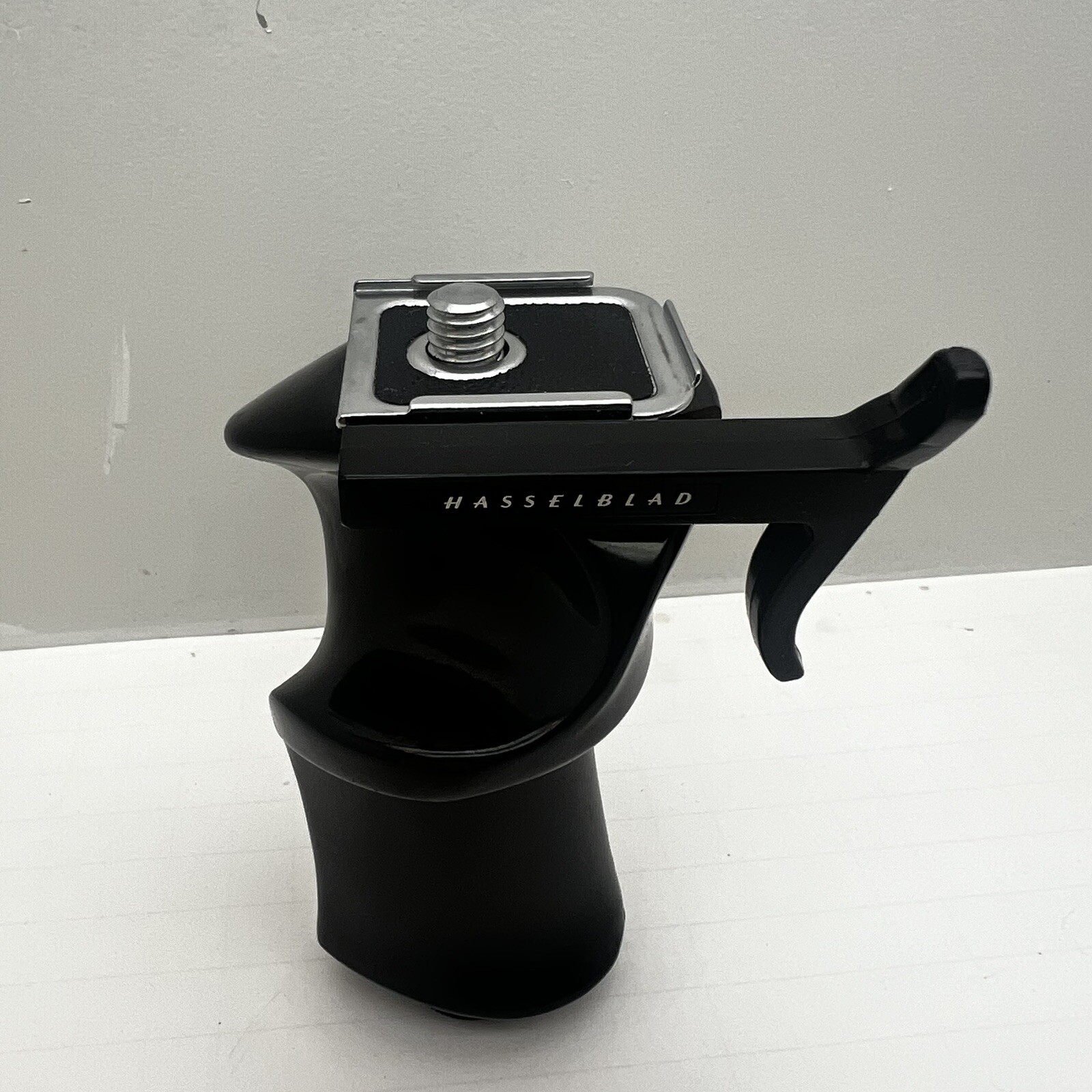 Hasselblad 500C/M 501 camera pistol grip firing accessory holder Trigger Mint