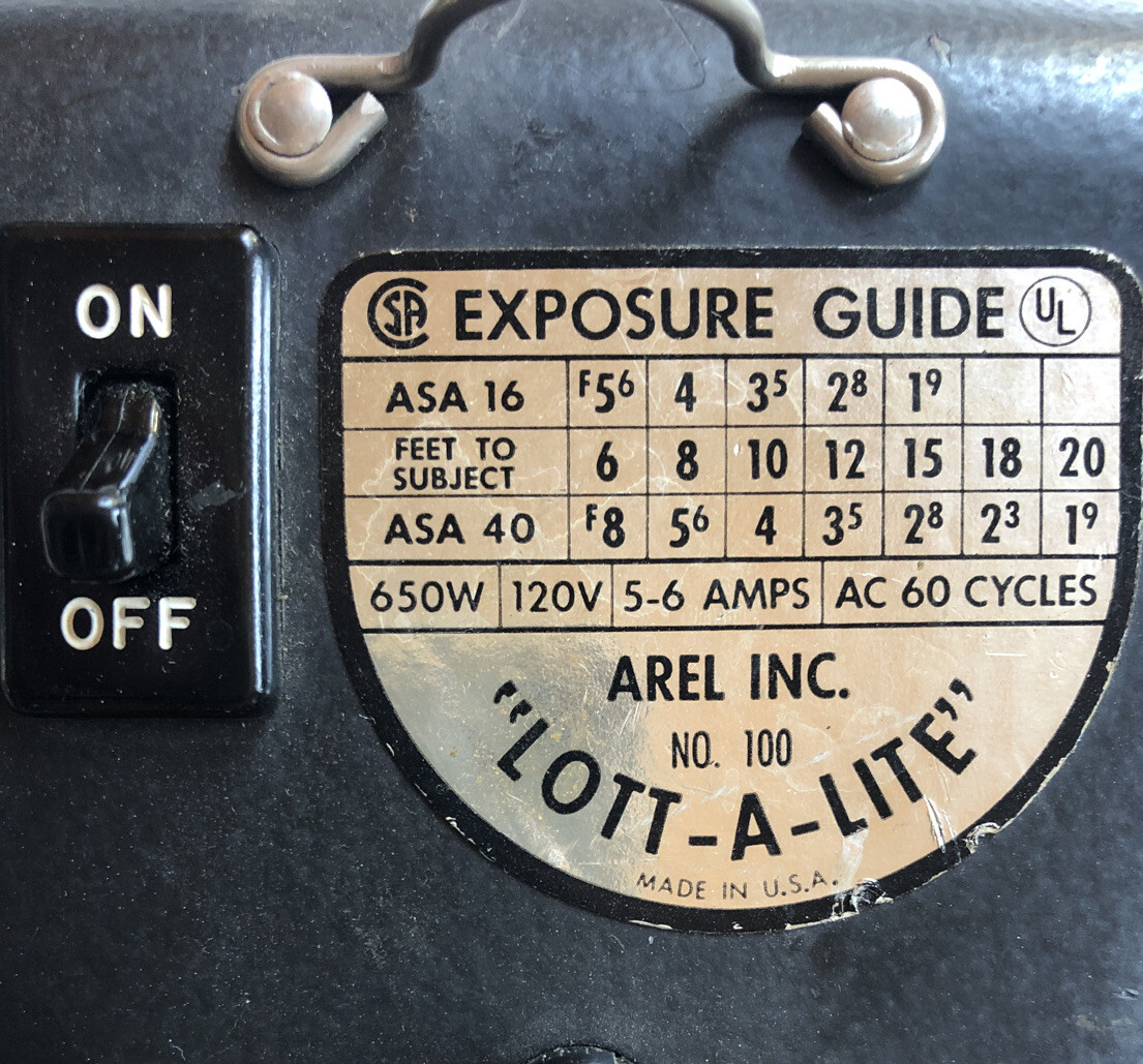Vintage AREL LOTT-A-LITE Movie Photography Light With GE Uniflood. Works Great