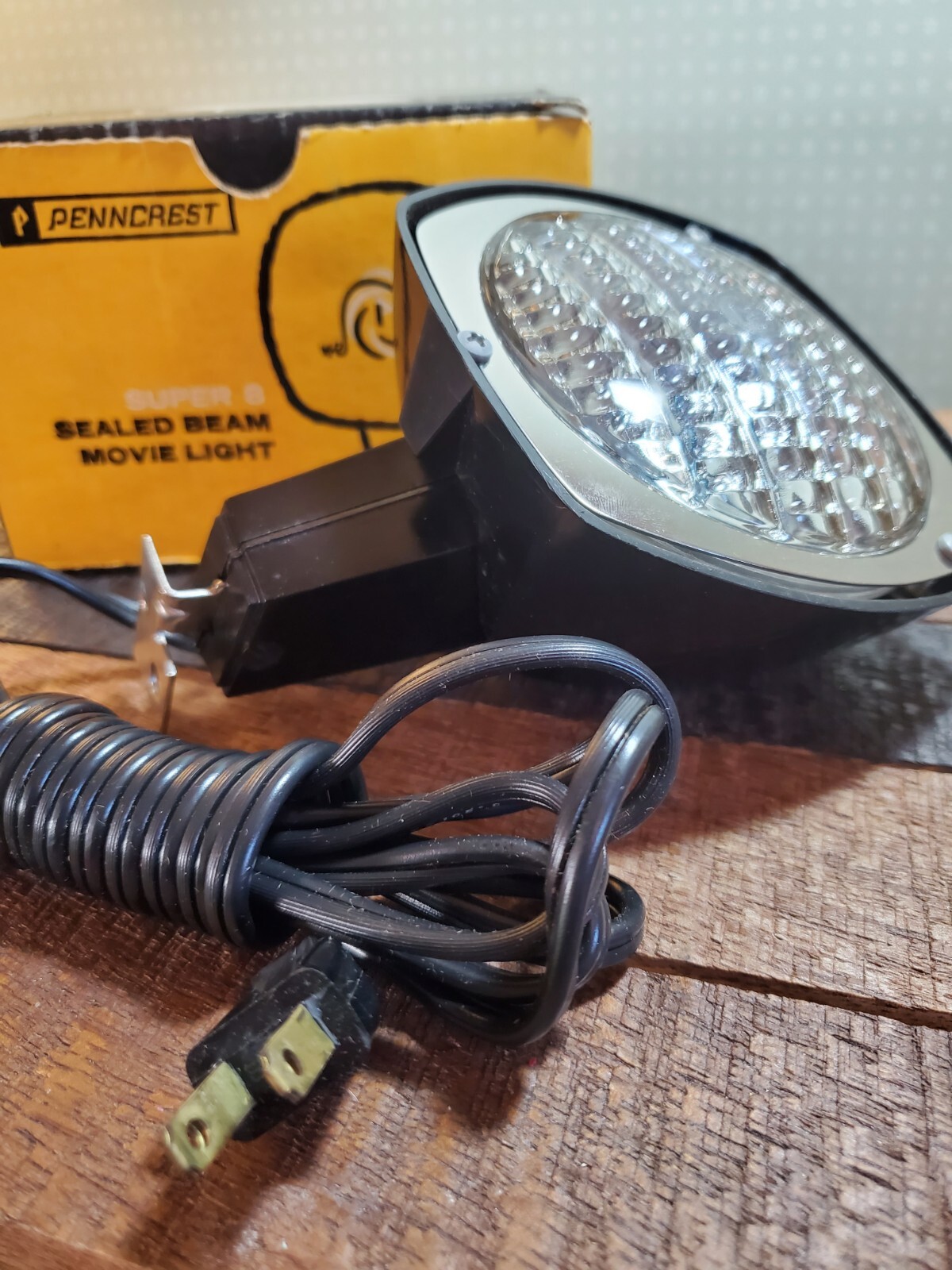 Vintage Penncrest Super 8 Sealed Beam Movie Prop Photography Light w Box WORKS