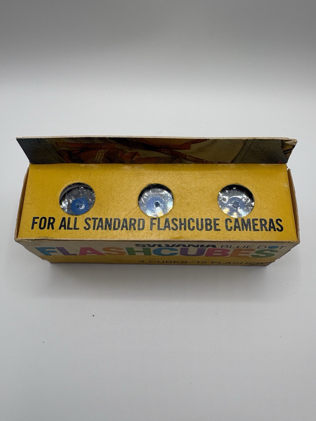 Vintage Sylvania Blue Dot Flashcubes 4 Flash Cubes