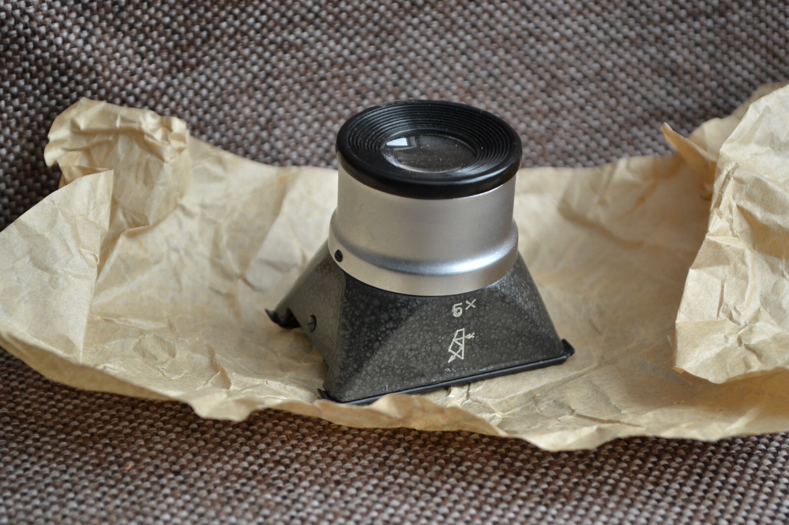 Vintage iron Magnifying Loupe L-5 For Viewing Film Frames USSR