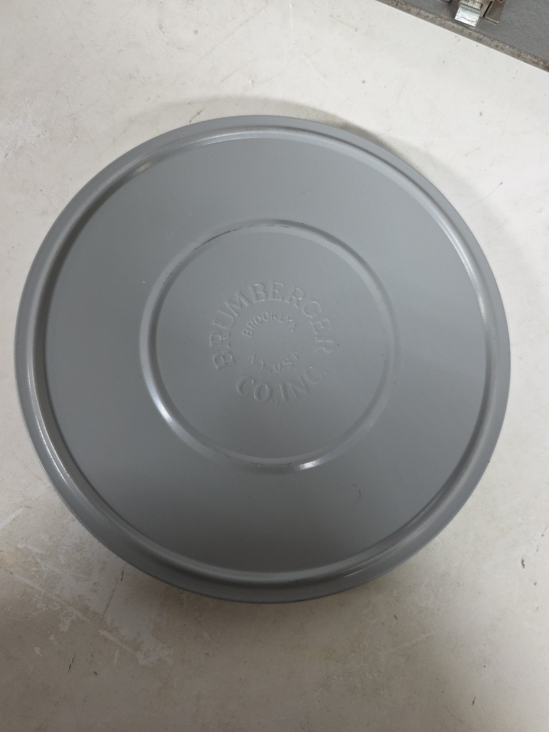 Brumberger Reel/Reel Metal Storage Case With Pop Out Tabs & 12 Empty Canisters