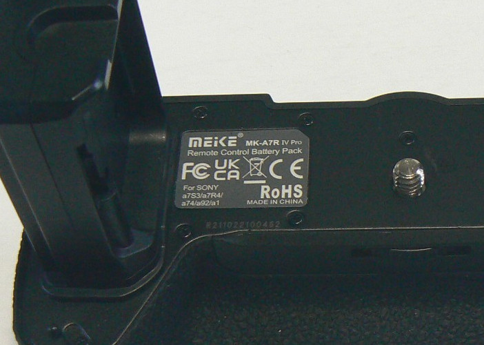 Meike MK-A7R IV Pro Remote Control Battery Pack Grip for Sony a7S3 a7R4 a74