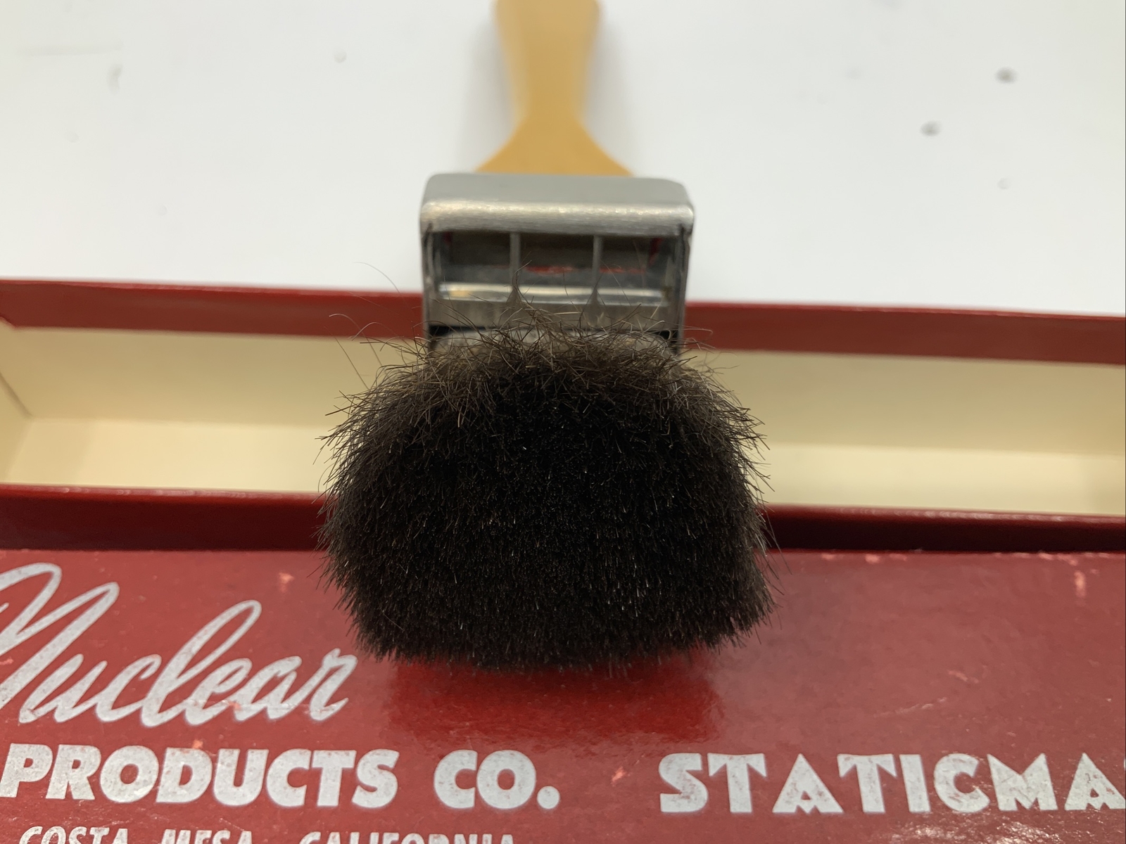 Nuclear STATICMASTER brush with box and certificate