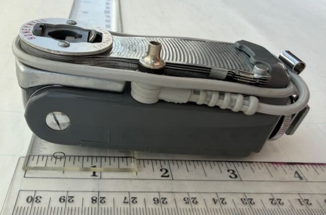 Vintage HONEYWELL TILT-A-MITE Camera Flash Collapsible Fan Style w/ Case