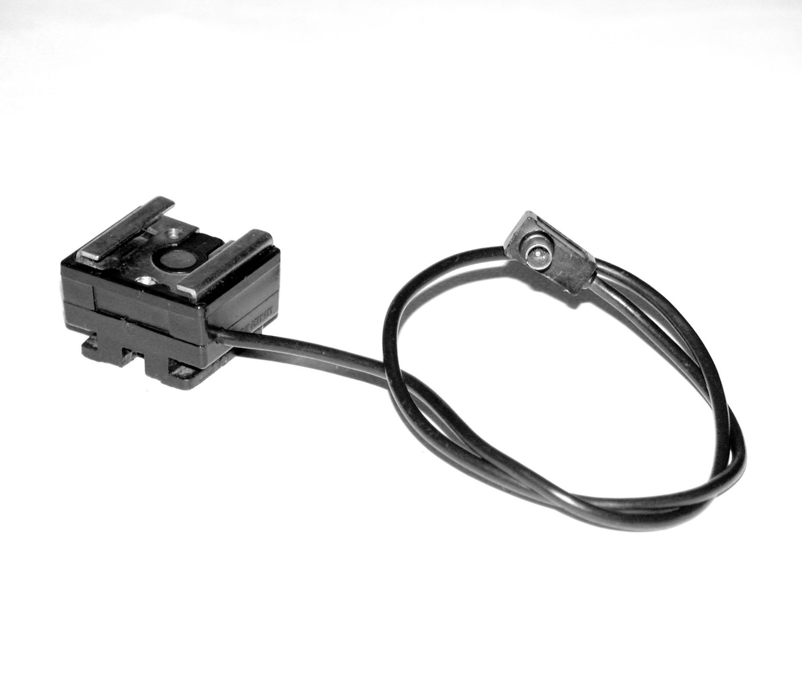 Vintage Hot Shoe w/Tripod Post & Cable (Germany)