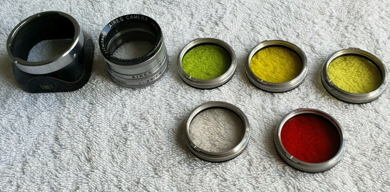 VINTAGE ROLLEICORD CAMERA CLOSE-UP LENCES AND COLOR FILTERS & OTHERS