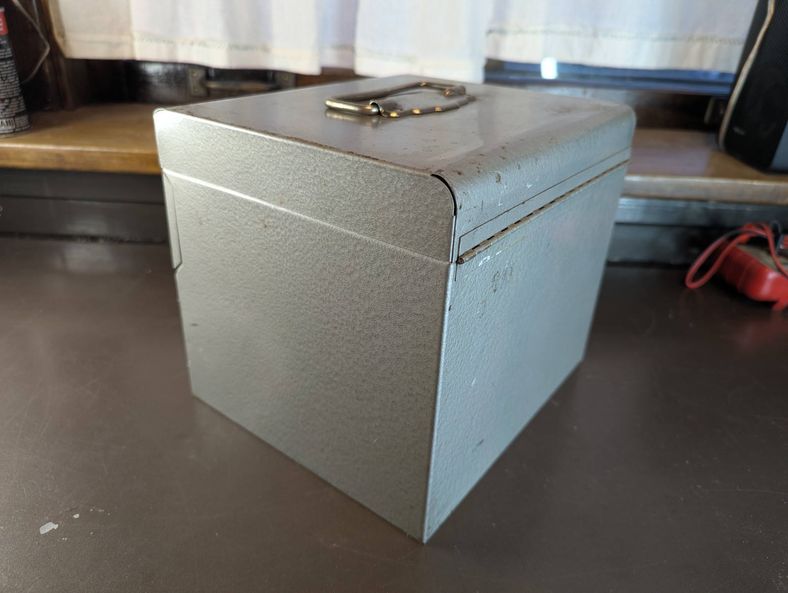 Logan De Luxe vintage steel 12 Slot Movie Reel Storage Case for 8mm x 7″ reels