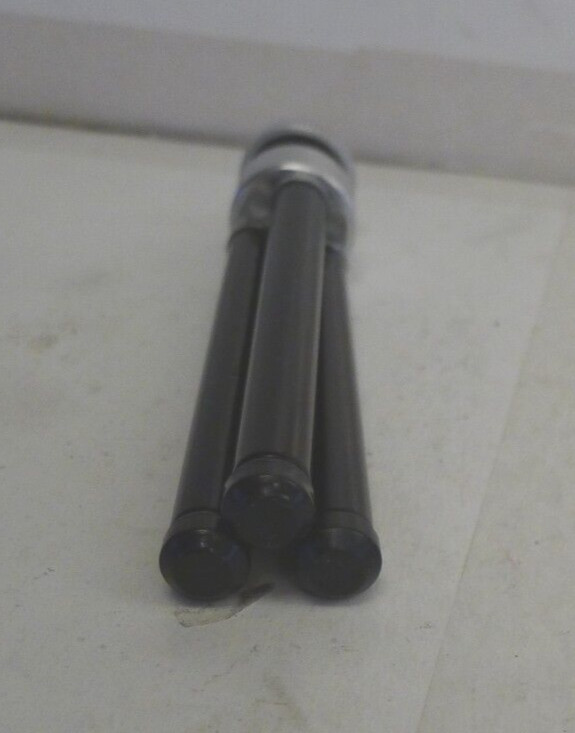 Compact Portable Table Top Adjustable Tripod 5 1/8″ to 7 1/2″ – Unbranded – Used