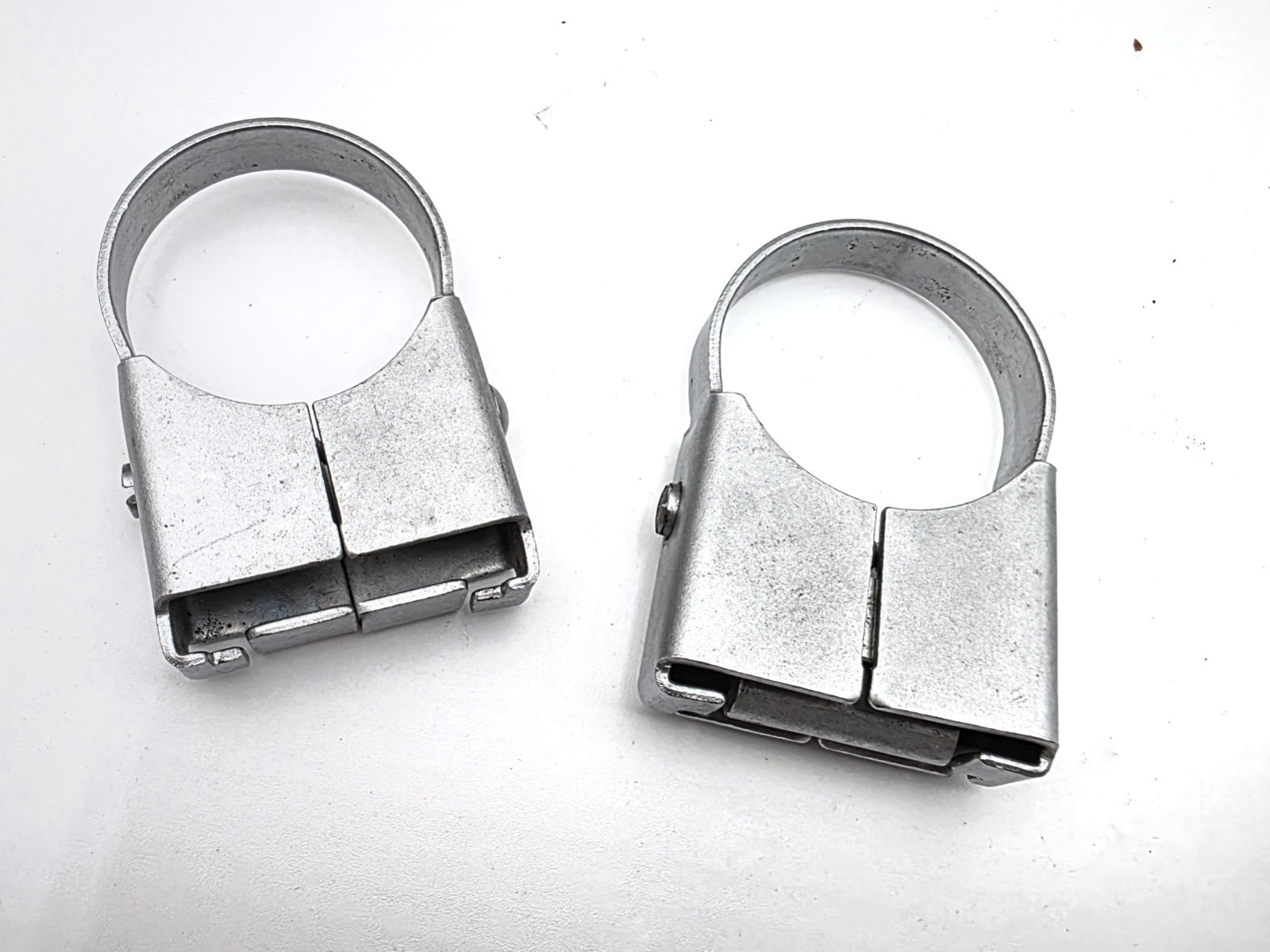 Graflex Flash Battery Holder Clamps Set of 2 VG