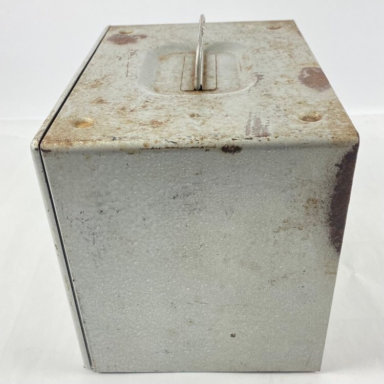Brumberger 12 8mm Film Reel Storage Case Metal Home Movie Carry Box 1950s