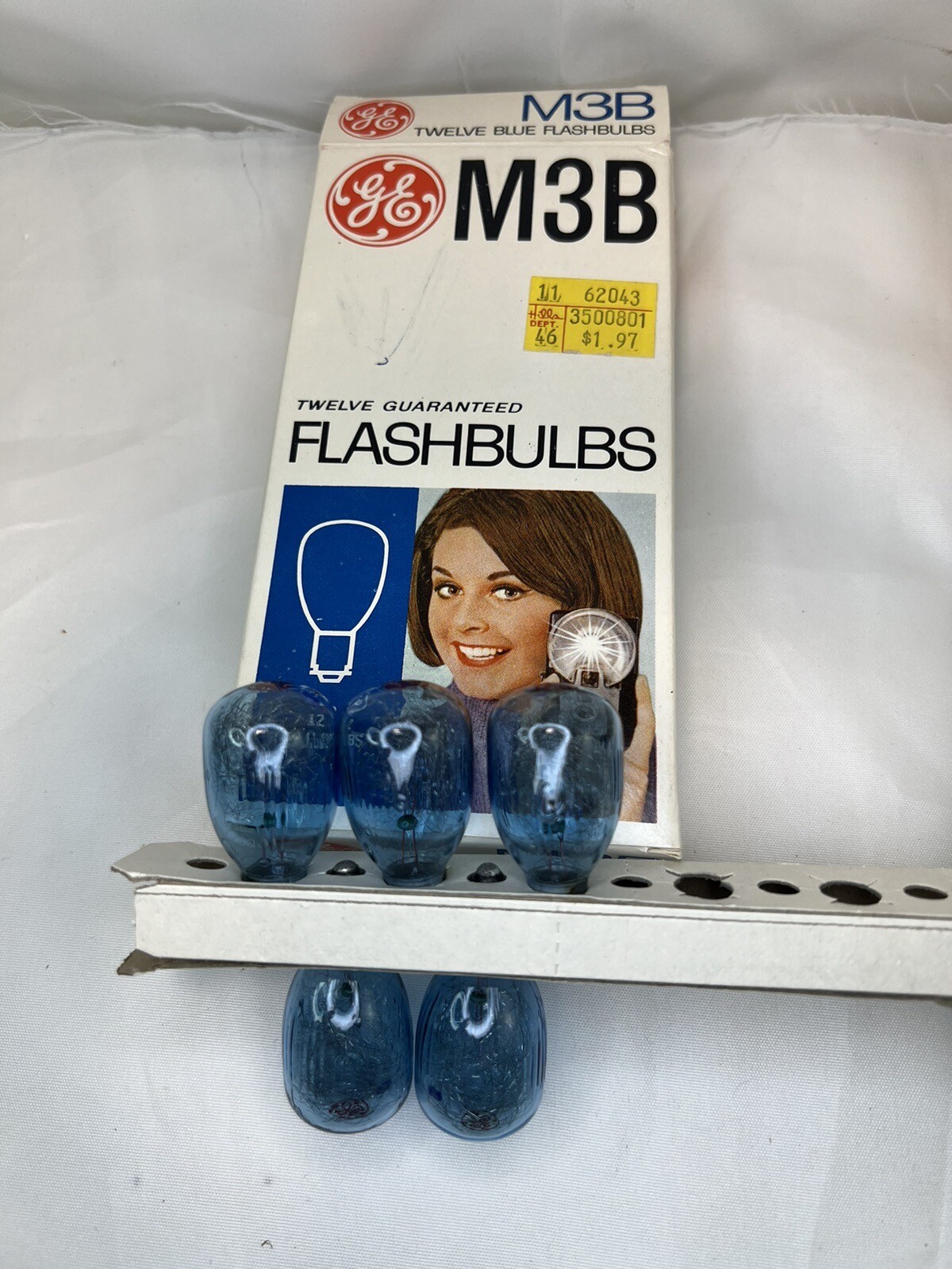 Vintage Lot of 20 GE & Sylvania M3B Camera Blue Dot Flashbulbs New in Box