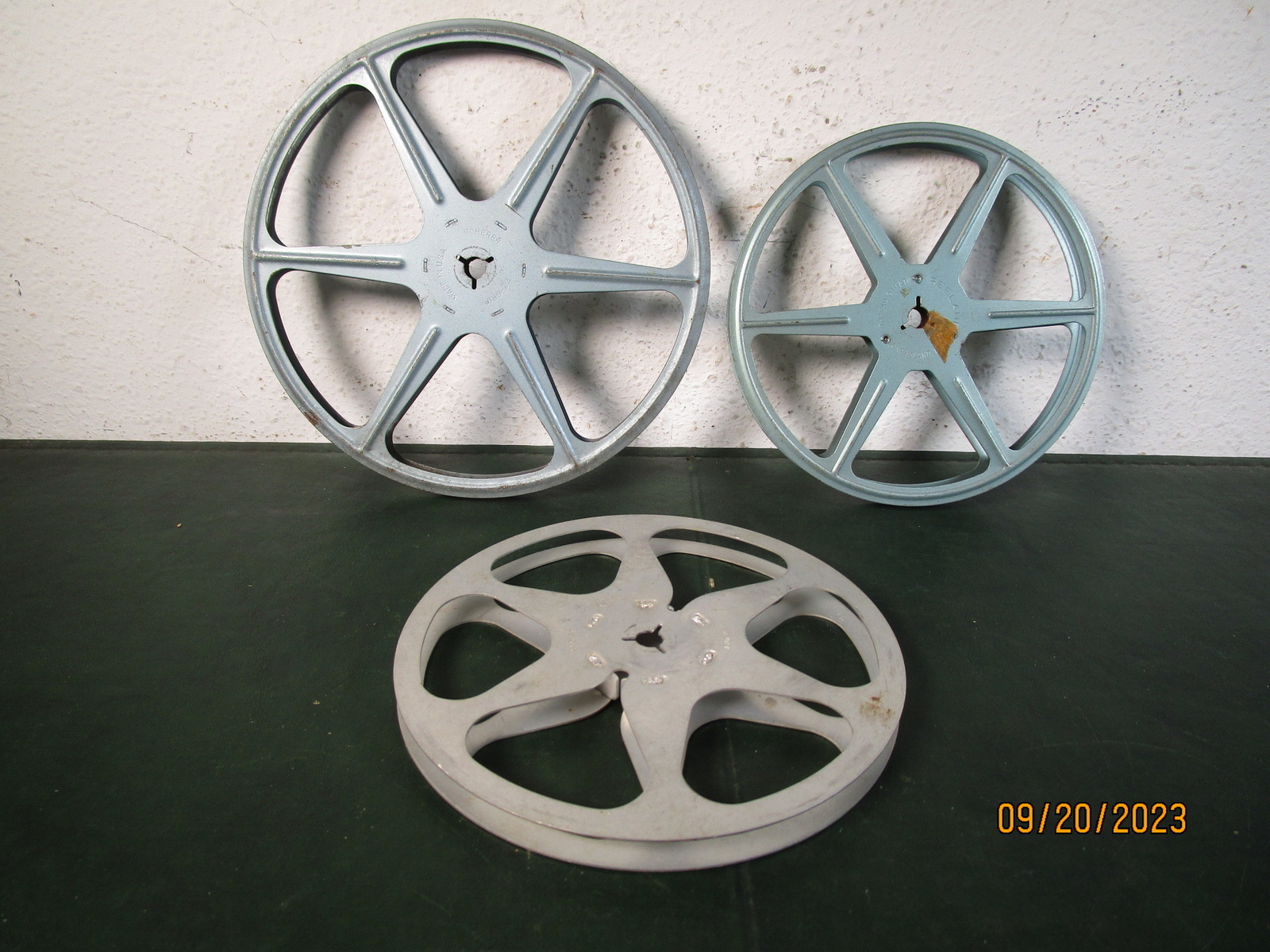 Vintage Scherer Ez Grip Reel & Reeline Reels