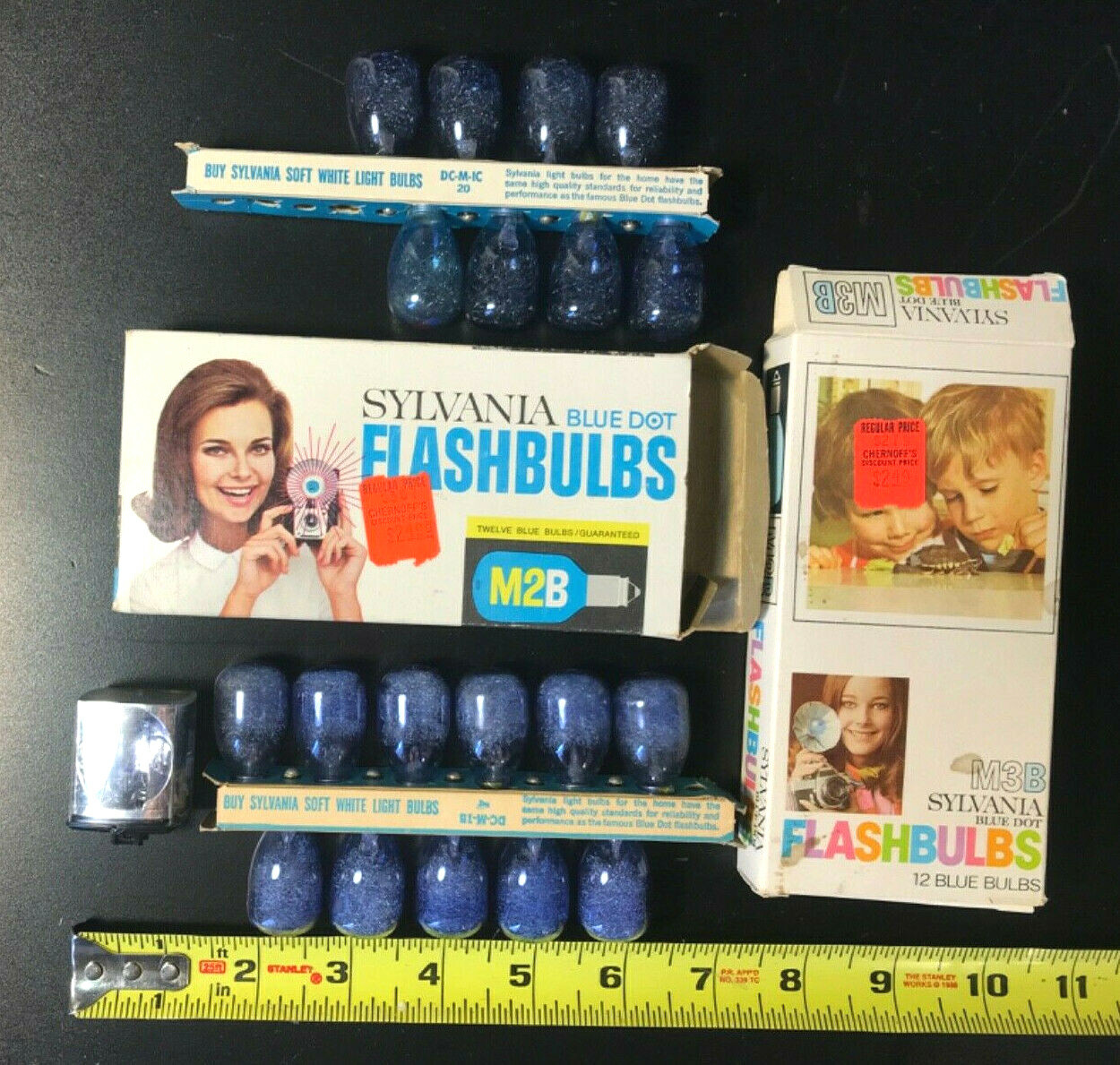 Vintage Sylvania Blue Dot Flashbulbs M2B M3B – 2 ORIGINAL PACKAGES & 19 BULBS!