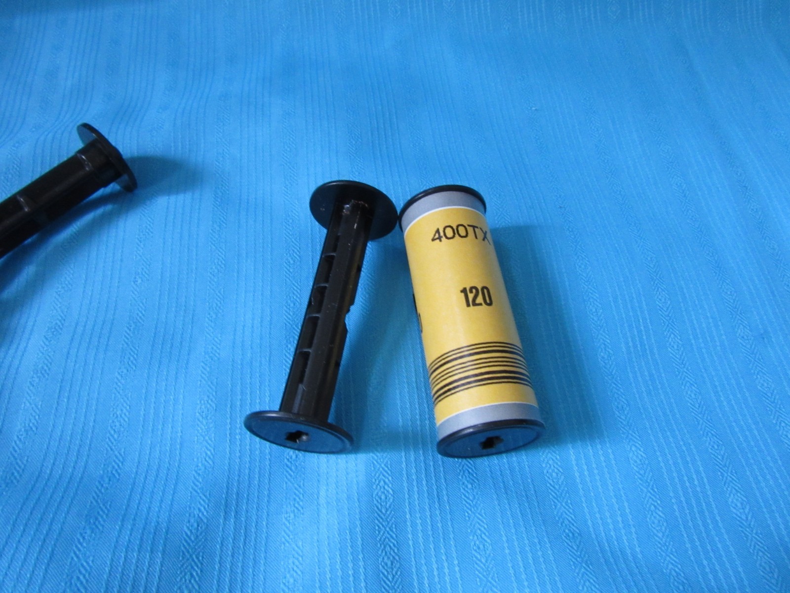3 Takeup Spools – 2 for 120/200mm Medium Format & 1 for Polaroid Highlander