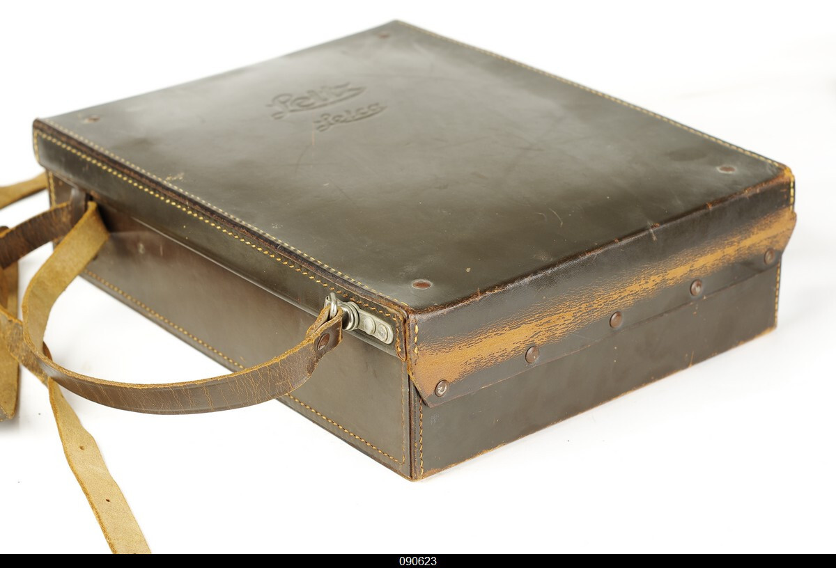 Vintage Leica Leitz System Case for Leica Screw Mount