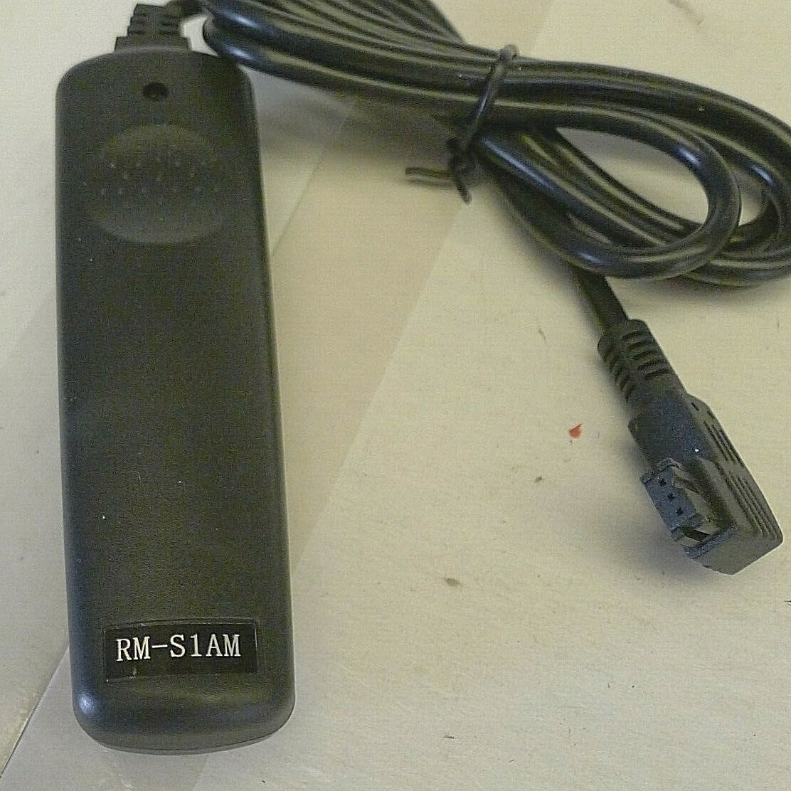 RM-S1AM Wired Remote Switch for Sony Alpha – Used