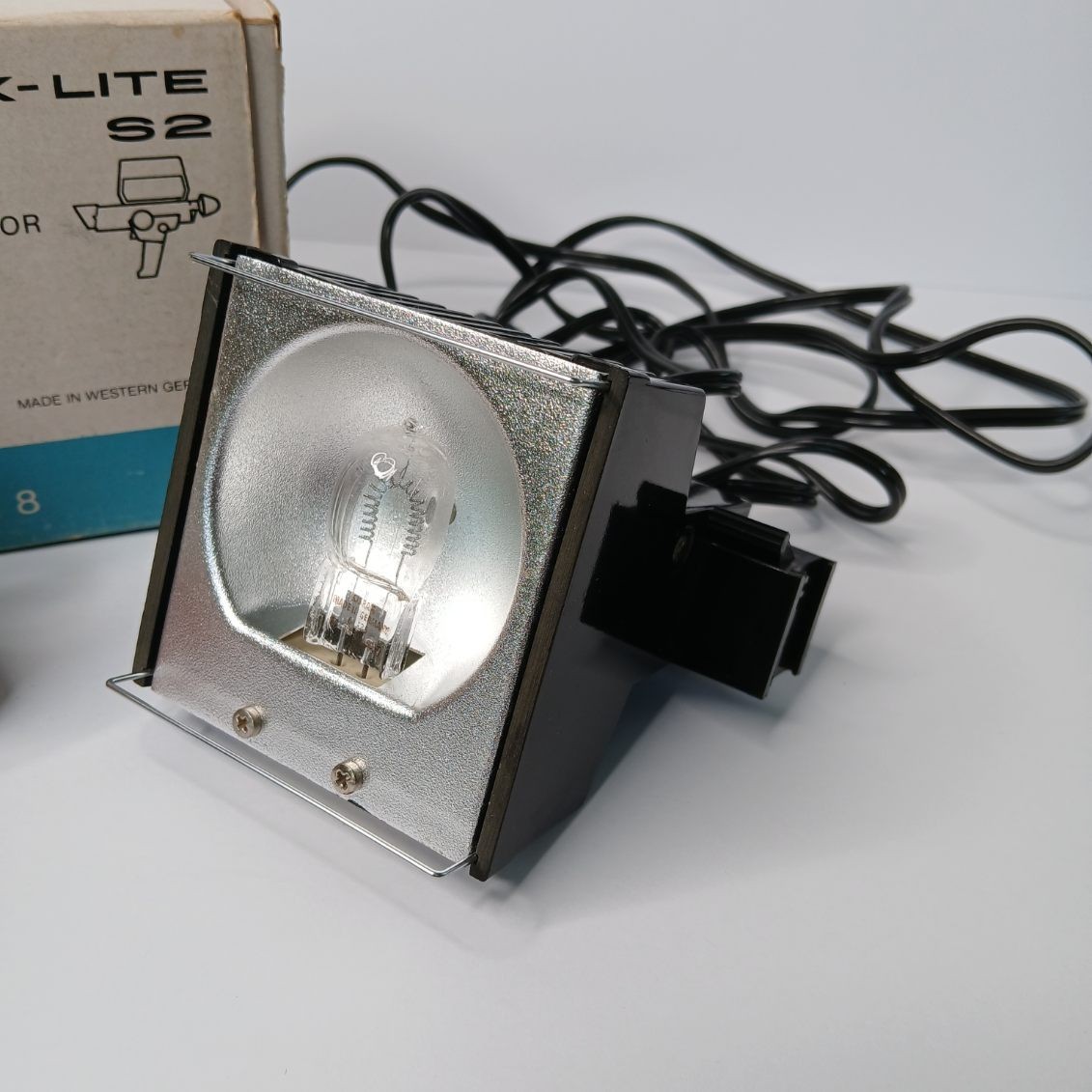 Vintage Bolex – Lite S2 Super 8 Camera Light 650 W W/ Bulb & Box Tested Works